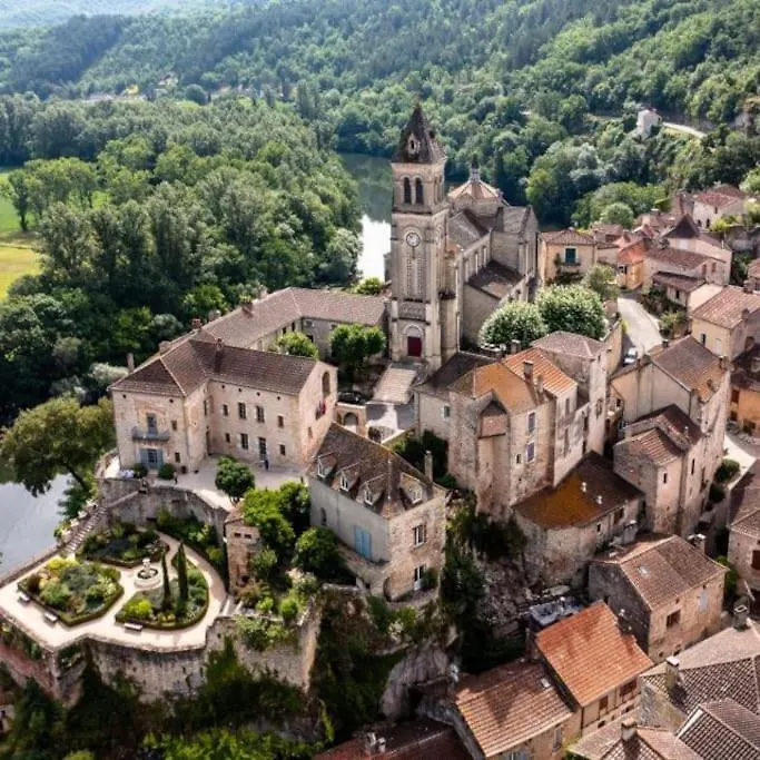 Casa vacanze Des Chateaux Entre Les Feuilles - Parc Vue Village Puy-lʼÉvêque