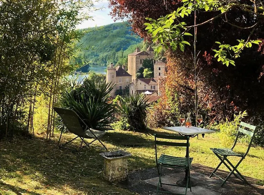 Casa vacanze Des Chateaux Entre Les Feuilles - Parc Vue Village Puy-lʼÉvêque